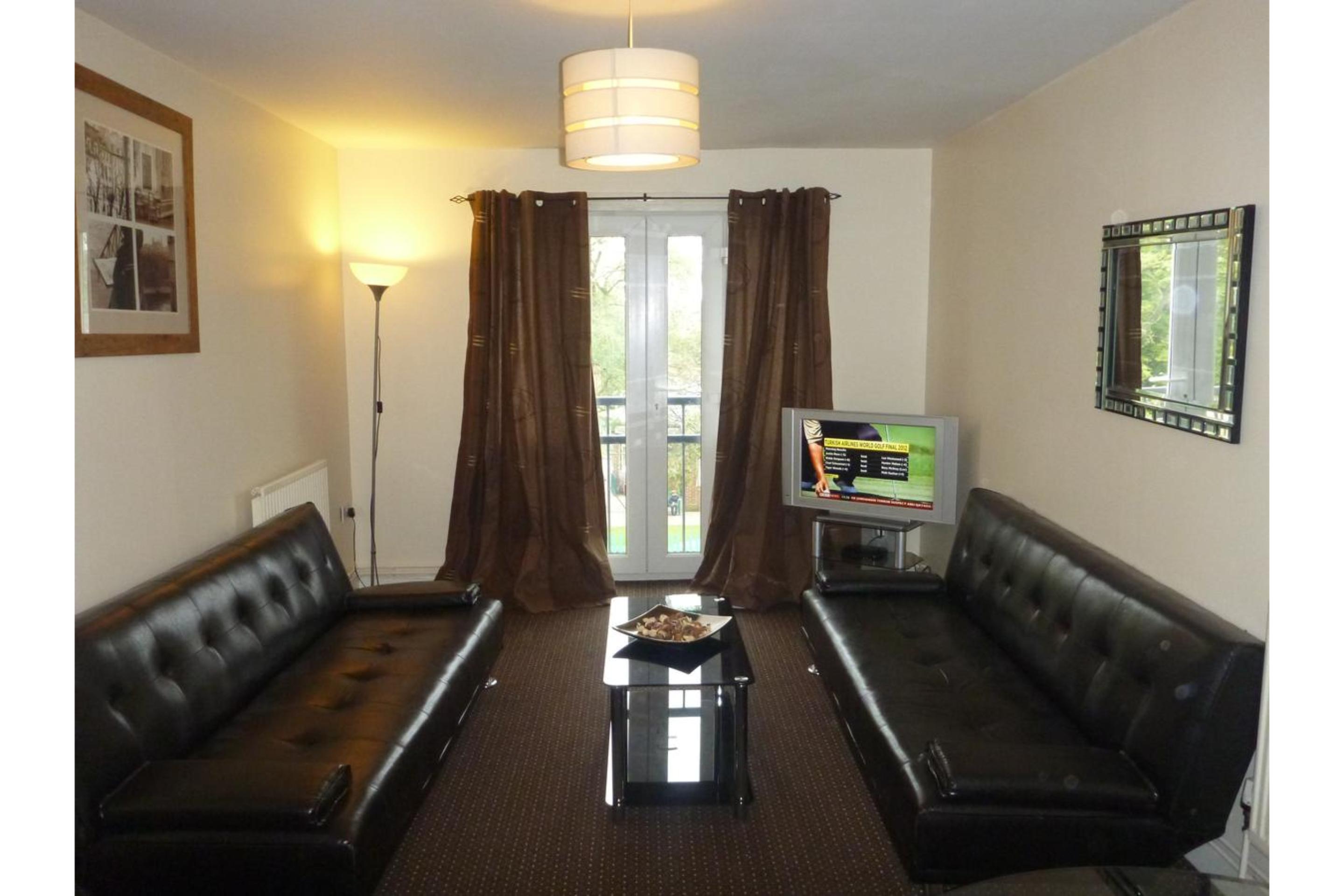 Oyo Arinza Apartments, Liverpool Eksteriør bilde