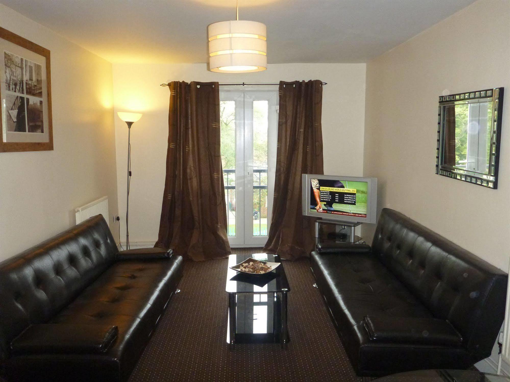 Oyo Arinza Apartments, Liverpool Eksteriør bilde